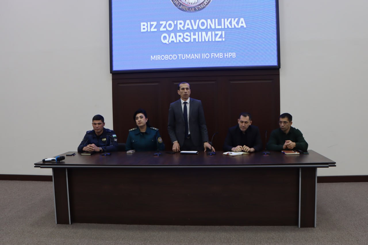 在卡莫利丁·贝赫佐德国立艺术设计学院举办了一场关于保护妇女免受暴力侵害的圆桌讨论会！