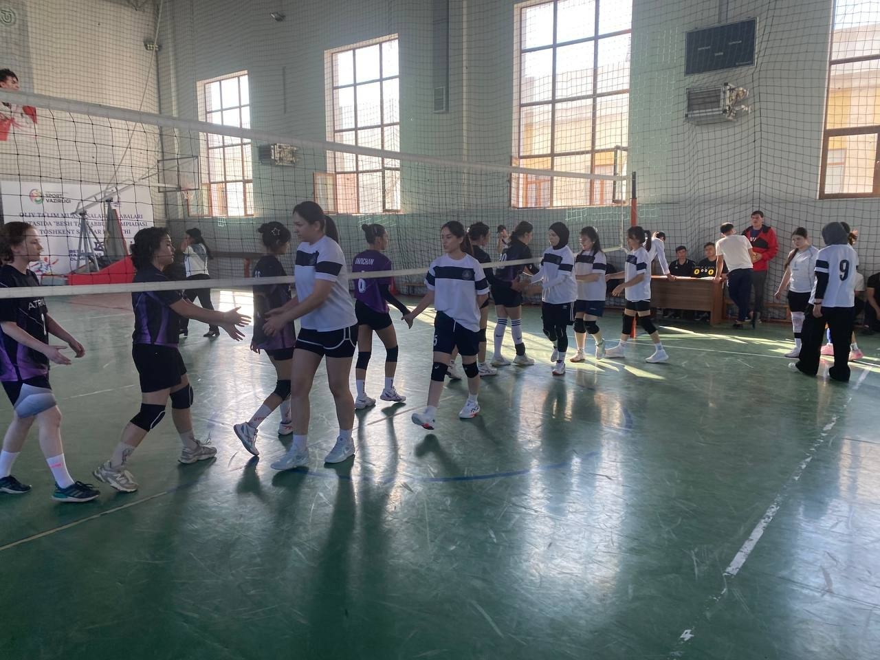 Students of the Kamoliddin Behzod National Institute of Art and Design took part in the city stage of the "Student League" volleyball competition!