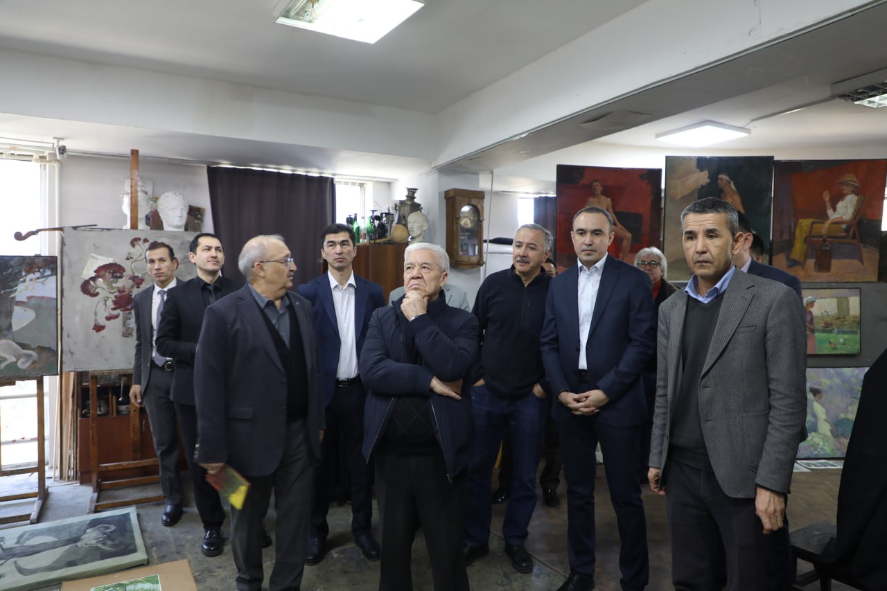 Final examinations of students in their specializations have begun at the Kamoliddin Behzod National Institute of Art and Design!