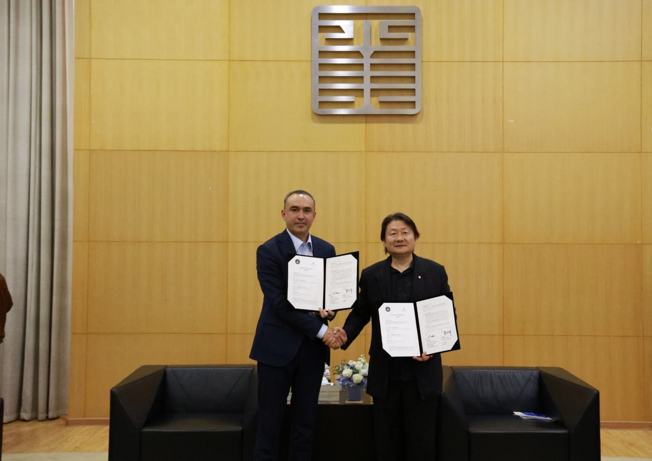The leadership of the National Institute of Fine Arts and Design named after Kamoliddin Behzod visited the Xi'an Academy of Fine Arts in China!