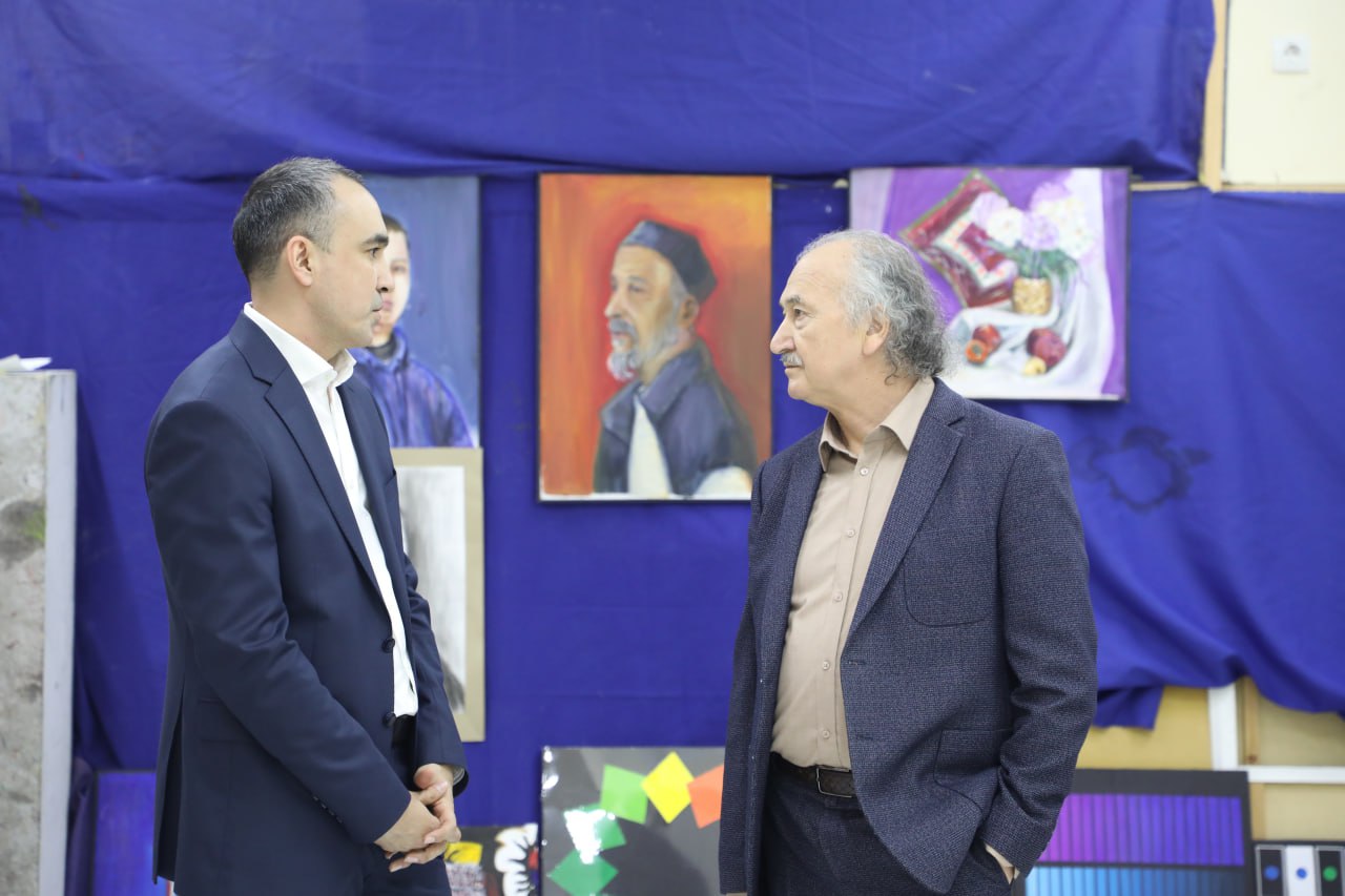 Final examinations of students in their specializations are underway at the Kamoliddin Behzod National Institute of Art and Design!