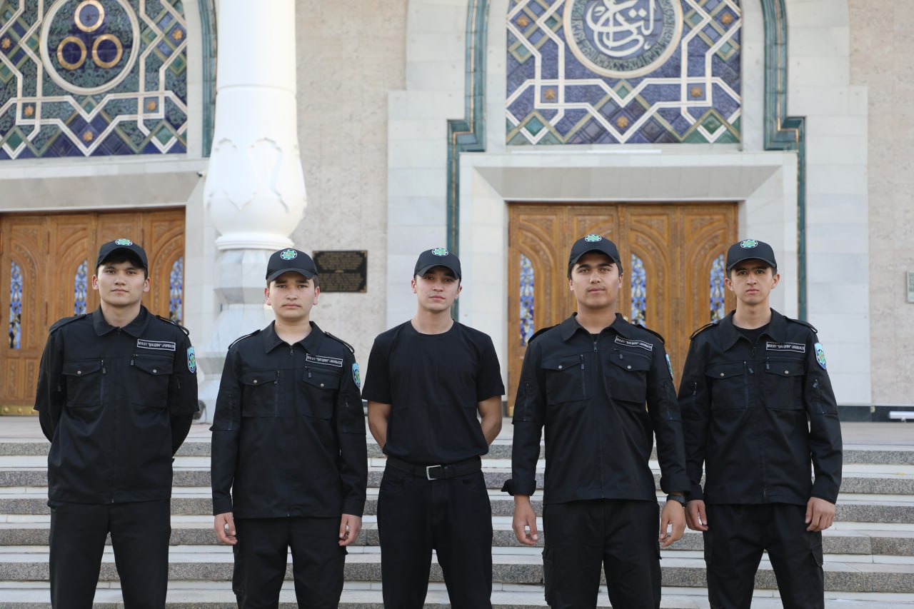 On the occasion of the 690th anniversary of the birth of Amir Temur, the leadership, staff, professors, and students visited Amir Temur Alley!