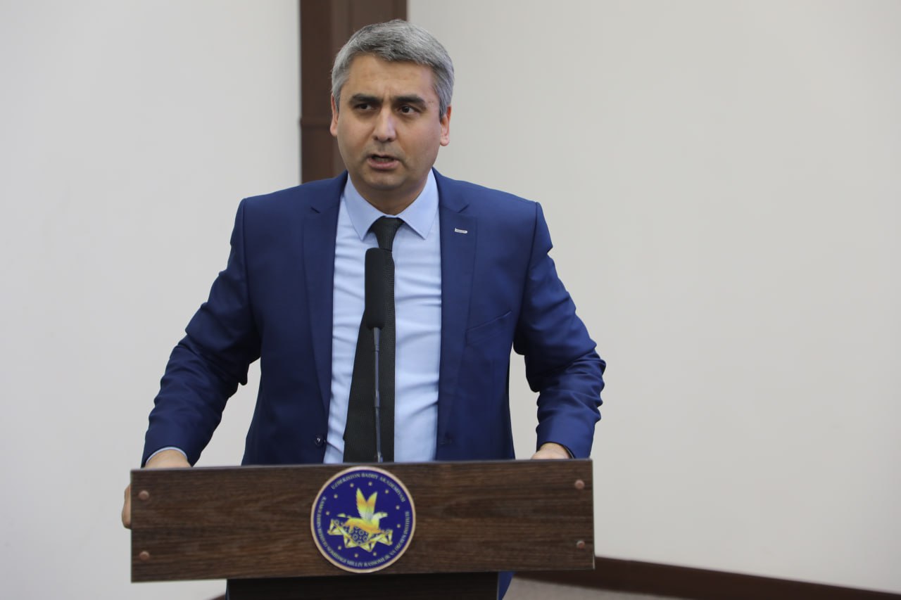 Kamoliddin Behzod nomidagi Milliy rassomlik va dizayn institutida professor-o'qituvchilar uchun o'quv-seminarlar bo'lib o'tmoqda