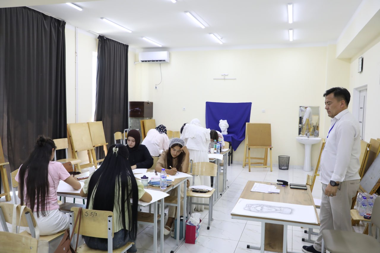 Institutimizda 2026–2027-o‘quv yili qabuli doirasida to'rtinchi kungi kasbiy (ijodiy) imtihonlar belgilangan tartib asosida yakunlandi.